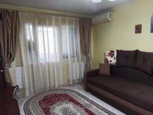 Apartament cu 2 camere, etaj 1/4, zona Alexandru cel Bun