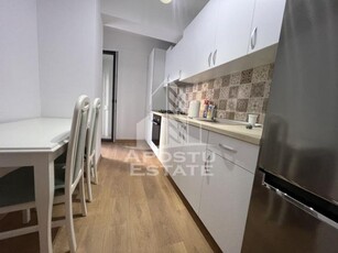 Apartament cu 2 camere, loc de parcare, parter inalt, zona Aradului