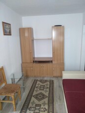 Apartament cu 2 camere, zona Tatarasi