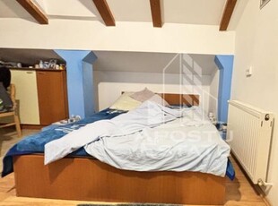 Apartament cu 3 camere, 65mp, centrala proprie, zona Calea Sagului