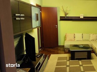 cv 31 V.Babes, apartament 3 camere semidecomandat