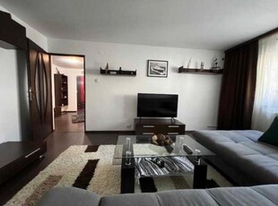 Apartament cu 3 camere decomandat, etaj 3/4, zona Nicolina 1