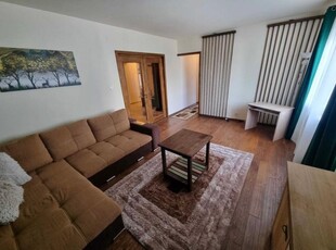 Apartament cu 3 camere decomandat, etaj 5/8, zona Pacurari-Moara de Foc