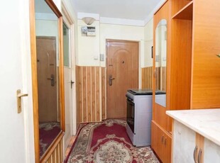 Apartament cu 3 camere, etaj 3/4, zona Tatarasi