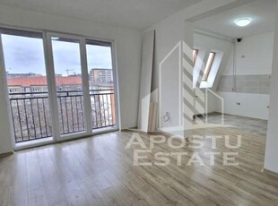 Apartament cu 3 camere si 2 bai, centrala proprie, zona Aradului