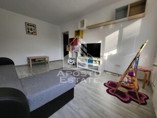 Apartament cu 3 camere si 2 balcoane, centrala proprie, zona Cetatii