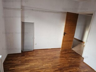 Apartament de 3 camere DECOMANDAT-Mihai Bravu