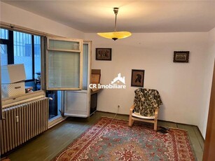 Apartament de 3 camere Titan Metrou