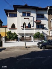 Apartament cu 3 camere de vânzare cu priveliște deosebită