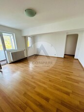 Apartament de vanzare, 4 camere, in Bucuresti, zona Baneasa