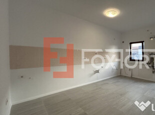 Apartament de vanzare cu 3 camere, parter - Giarmata Vii