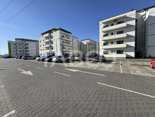 Apartament decomandat 3 camere 2 bai 6 mpu cu 2 parcari Deventer Sibiu