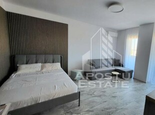 Apartament decomandat cu o camera,prima inchiriere,Aradului