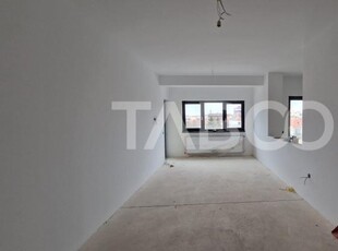 Apartament decomandat de 3 camere 2 bai balcoane parcare subterana