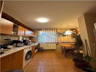 apartamnet 3 camere Berceni