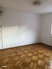 Apartament de 3 camere zona BARTOLOMEU,Str Bobului