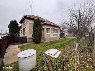 Casa 3 cam de vanzare in Apa