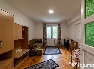 De închiriat apartament 2 camere, central