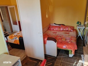 Apartament de 3 camere, terasa 33mp, zona Urusagului