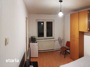 Apartament 3 camere decomandat - zona Sanpetru