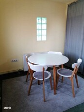 Apartament cu 3 camere de închiriat în Alfa, Arad.