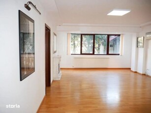 Ofer spre Vanzare Apartament 4 Camere Ultracentral