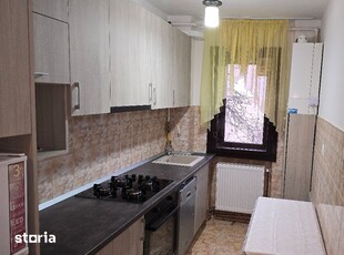 Inchiriere apartament 3 camere decomandat, zona Perla - Dorobanti