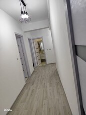 Apartament de 2 camere, Semidecomandat, Finisat, Parcare, Zona Terra