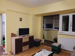 Video - Apartament cu 3 camere, la etajul II in Orhideea | Micro 16