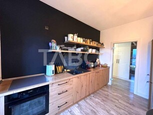 Penthouse de vanzare decomandat 2 terase geam la baie in Sibiu