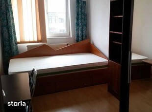 Apartament cu 2 camere DECOMANDAT