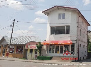 Spatiu comercial in Campina--165.000e