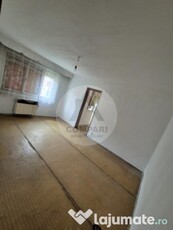 Vand apartament 2 camere Chibrit