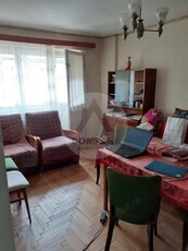 Vand apartament 3 camere Basarabia