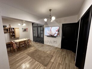 Vand apartament 3 camere Titulescu