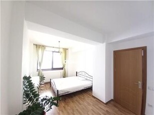 Vanzare Apartament 4 Camere Baneasa