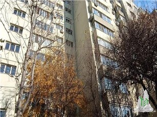 Vanzare apartament renovat 3 camere Piata Victoriei Titulescu