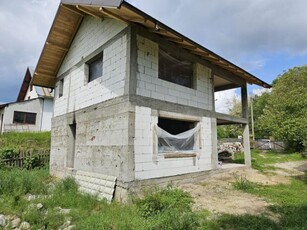 Vanzare casa Stroesti - Valea Valsanului