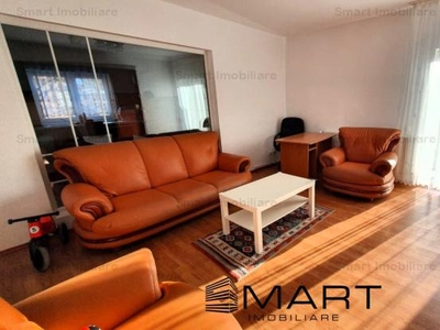 Apartament 3 camere 67 mp curte 95 mp Piata Sadu