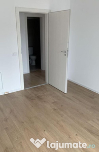 Apartament 3 camere cu MUTARE IMEDIATA