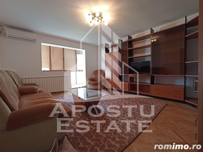 Apartament 4 Camere Semidecomandat Loc de parcare