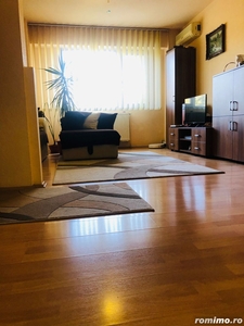 Apartament cu 3 camere et 1 centrala proprie la 2 minute de Spitalul Judetean