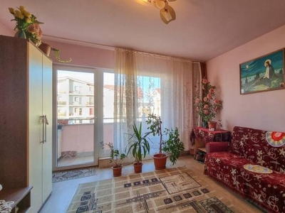 Vanzare apartament 2 camere zona Eroilor Floresti!