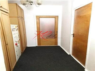 Vanzare apartament 3 camere Tei