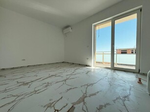 Apartament 1 camera, etaj 1, 38mp, Nou, finalizat, zona Braytim