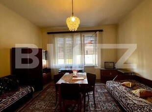 Apartament 2 camere, 52mp, tavan inalt 3,2m, decomandat, parcare, zona Centrala