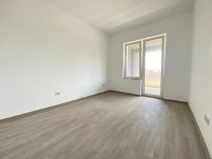 Apartament 2 camere, 54mp, balcon 20 mp, decomandat, pozitie excelenta, in Giroc