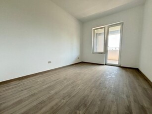 Apartament 2 camere, 56mp utili, balcon 20mp, decomandat, Etaj 1/3, in Giroc