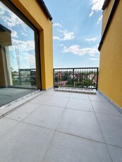 Apartament 2 camere, 64mp, balcon 5mp, terasa 6,5mp, etajul 3, in Timisoara