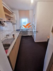 Apartament 2 camere decomandat , pretabil spatiu comercial, Cetate !